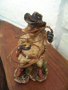 Armadillo Sheriff with Lariat Texas Figurine