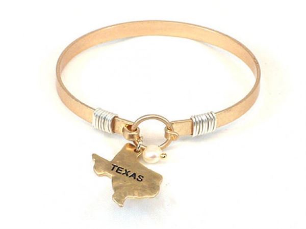 State of Texas Map Pearl Dangle Bracelet